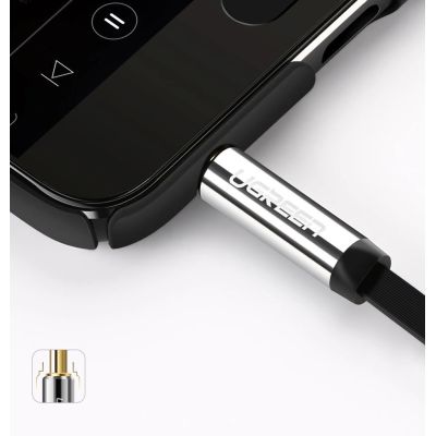 9. Ugreen płaski kątowy kabel przewód audio AUX 3,5 mm mini jack 0,5 m czarny (AV119 10596)
