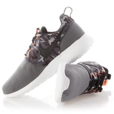 5. Buty Nike Roshe One Print Jr 677782-004