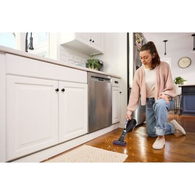 4. Odkurzacz ręczny DVD320BP-QW BLACK+DECKER