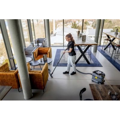 5. Odkurzacz profesjonalny KARCHER T 15/1 HEPA - 1.355-307.0