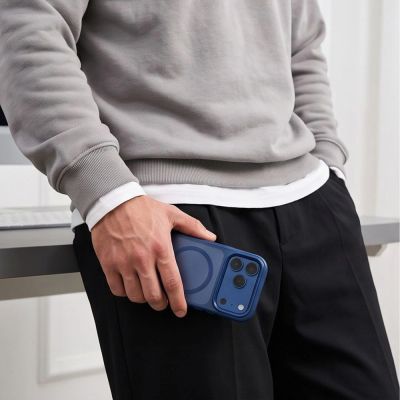 6. Etui Tech-Protect Magmat Magsafe CC na iPhone 18 Pro Max / 17 Pro Max - granatowe matowe