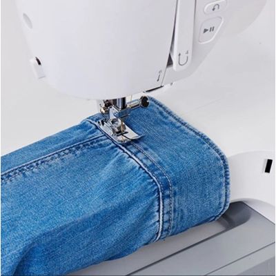 2. SINGER Maszyna do szycia Elite CE677 Prąd elektryczny Biała