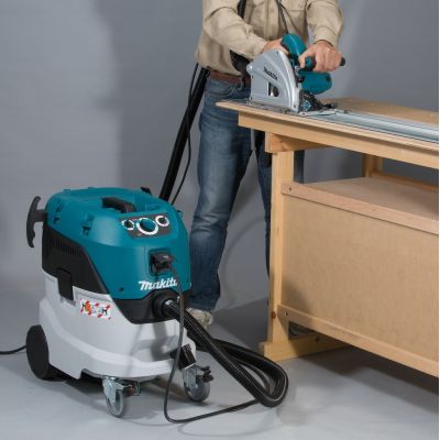 3. Odkurzacz przemysłowy MAKITA VC4210M filtracja M 1200W 42L z automatycznym systemem czyszczenia filtra (otrząsacz podstawa MAKPAC)