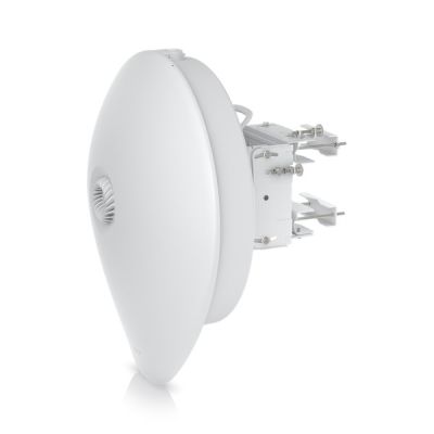 5. Ubiquiti AF60-XR-EU Radiolinia 60GHz, 5.4Gbps, 15km, GPS, 10G SFP+