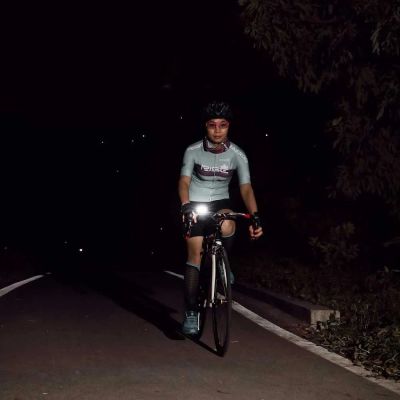 6. Latarka czołowa NexTool NE20005 170lm akumulator niebieska