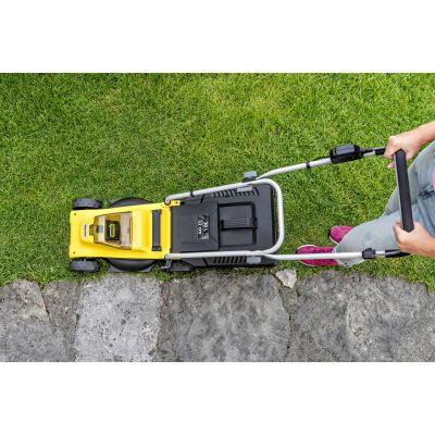 18. Akumulatorowa kosiarka do trawy KARCHER LMO 2-18 - 1.445-400.0