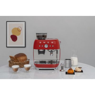 15. Smeg EGF03RDEU ekspres do kawy Ręczny Ekspres do espresso 2,4 l