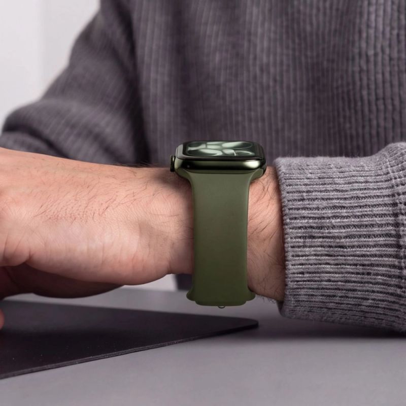 6. Pasek Tech-Protect Silicone na Apple Watch 44 / 45 / 46 / 49 mm - zielony