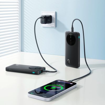 10. Powerbank Joyroom JR-PBF12 Pro 22,5W 10000mAh z wyświetlaczem cyfrowym 2x USB-A 1x USB-C - czarny