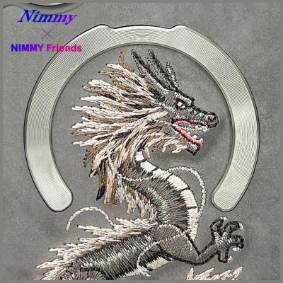 8. Etui Nimmy Dragon MagSafe na iPhone 16 - szare