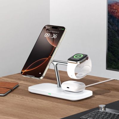 7. Ładowarka bezprzewodowa Tech-Protect QI15W-A45 3w1 z MagSafe do urządzeń Apple - biała
