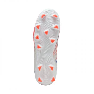 6. Buty piłkarskie Puma Future 8 Match LL FG/AG Jr 108618 01