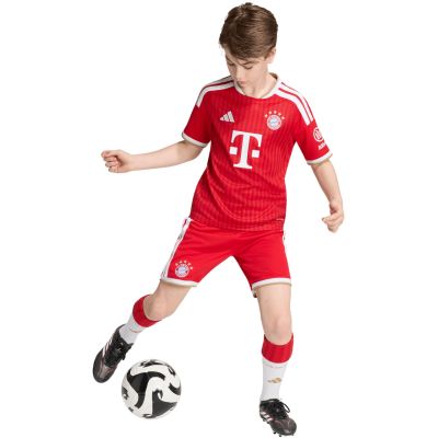 9. Koszulka dla dzieci adidas FC Bayern 26/27 Home Jersey czerwona JZ3098
