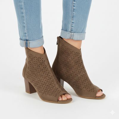 5. Botki damskie ażurowe open toe brązowe M.Daszyński MR1954-23