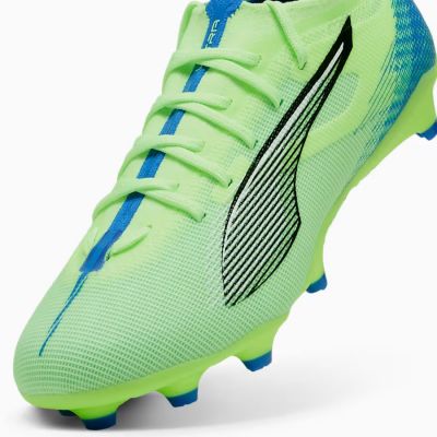 4. Buty piłkarskie Puma Ultra 5 Pro FG/AG Jr 107693-03