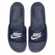 Uniwersalne klapki męskie Nike w kolorze granatowym, skóra syntetyczna, materiał tekstylny i pianka Phylon
