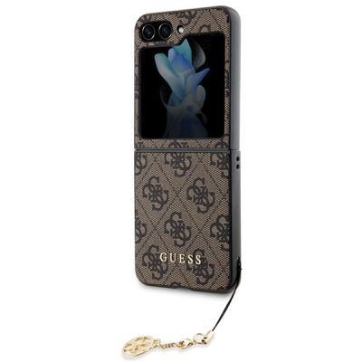 6. Etui Guess 4G Charms Collection na Samsung Galaxy Z Flip 5 - brązowe