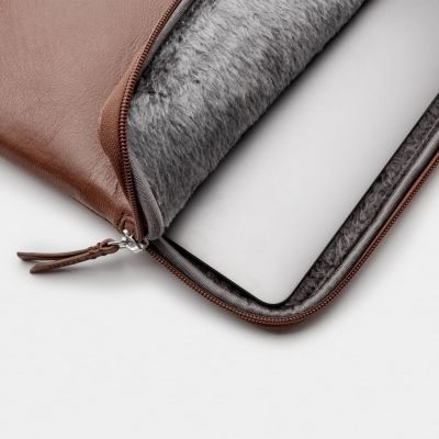 4. Etui na MacBooka Pro 14 cali - Trunk 14"