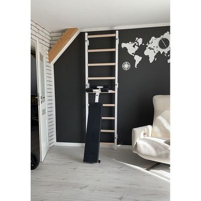 11. DRABINKA GIMNASTYCZNA Z DRĄŻKIEM PORĘCZĄ DO ĆWICZEŃ I ŁAWECZKĄ BENCHK 723W