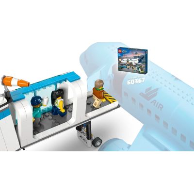 11. LEGO City 60502 Lotnisko
