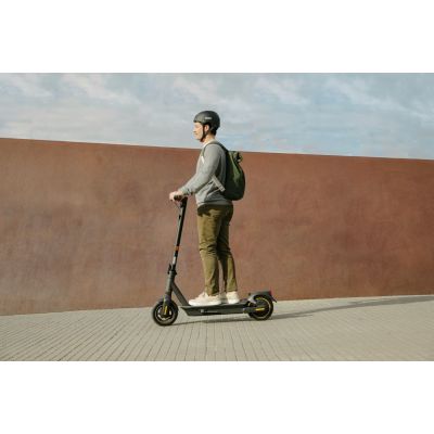 5. Ninebot by Segway KickScooter MAX G2 D 20 km/h Czarny 15,3 Ah