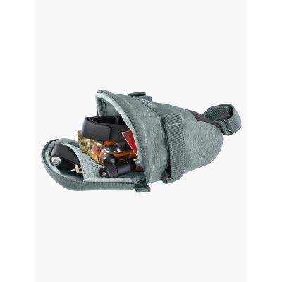 3. Torba podsiodłowa EVOC Seat Bag Tour steel