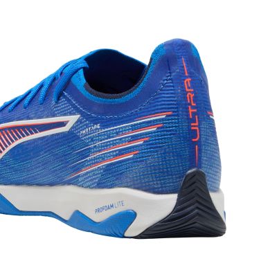 3. Buty piłkarskie Puma Ultra 6 Pro Court 108550 01