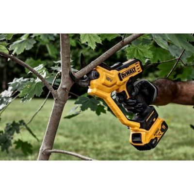 7. Sekator akumulatorowy 38mm DCMPP568P1 DEWALT