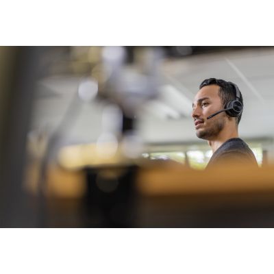 65. POLY Zestaw słuchawkowy Voyager 4320 z certyfikatem Microsoft Teams USB-C + adapter BT700