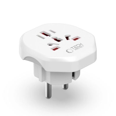 3. Przejściówka / adapter Tech-Protect Universal Travel Adapter na EU - biała
