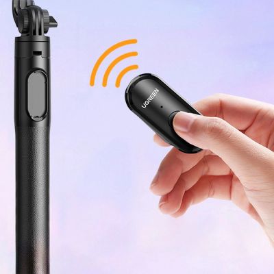 6. Selfie stick Ugreen LP586 statyw teleskopowy z pilotem Bluetooth 1,5m - czarny
