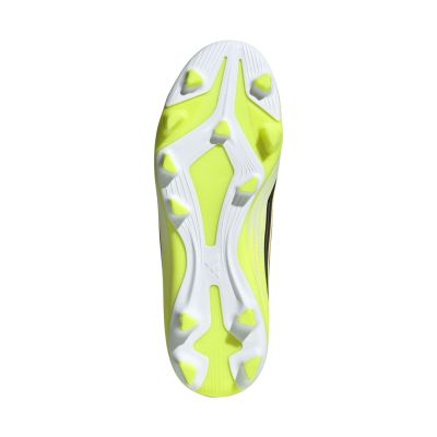 12. Buty piłkarskie dla dzieci adidas F50 Club FG/MG JS1482