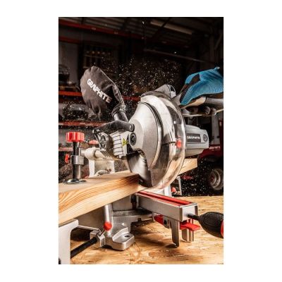 4. Graphite 59G812 piła ukośna 4800 RPM 1800000 W