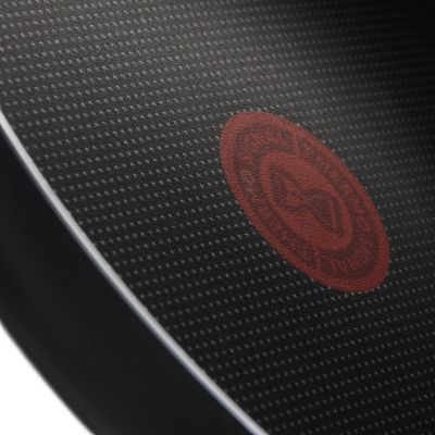 3. Patelnia TEFAL Simple Cook 28 cm B55606