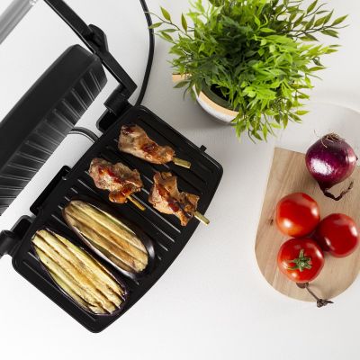 10. Tristar GR-2856 grill kontaktowy