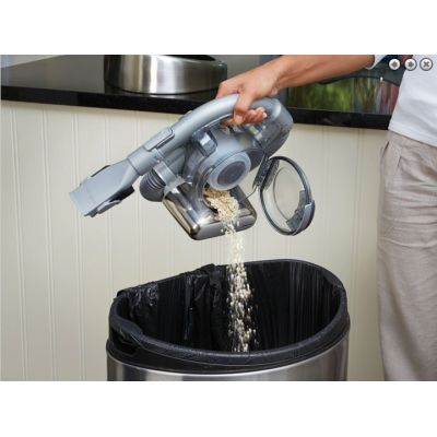 8. Odkurzacz ręczny PD1820LF-QW BLACK+DECKER