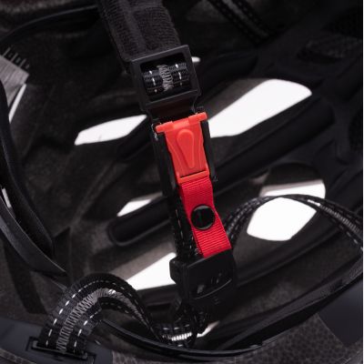 7. Kask ENDURO