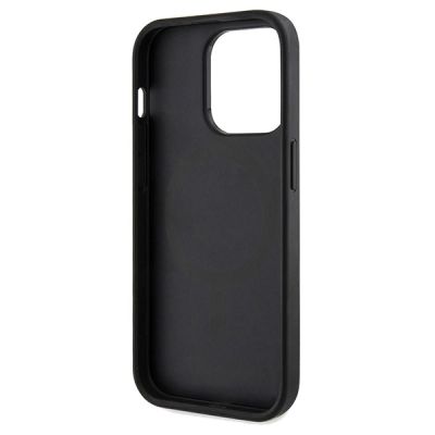 7. Etui Guess 4G Printed Stripes MagSafe na iPhone 15 Pro Max - czarne