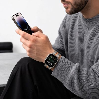 7. Bransoleta Tech-Protect Stainless na Apple Watch 44 / 45 / 46 / 49 mm - srebrno-pomarańczowa