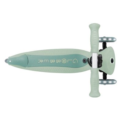 15. Hulajnoga z siedziskiem Globber Go•Up Active Lights Ecologic Jr 745-505