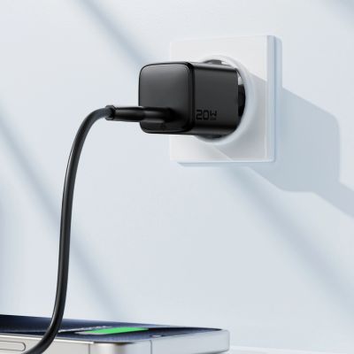 8. Ładowarka sieciowa Acefast A117 GaN PD 20W USB-C - czarna