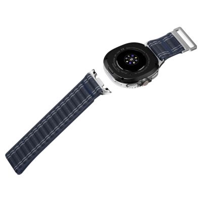 11. Pasek Spigen WBF0 na Samsung Galaxy Watch 40 / 44 / 46 mm - szary