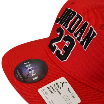 3. Dziecięca Czapka z daszkiem Air Jordan Jersey Flatbrim - 9A0781-R78