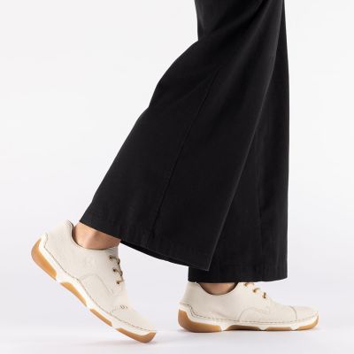 5. Półbuty damskie komfortowe białe Rieker  55920-80