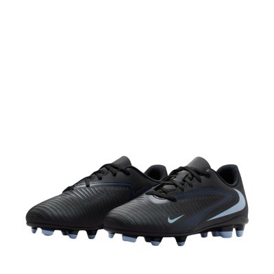 8. Buty piłkarskie dla dzieci Nike Phantom 6 Low Club FG/MG HM9202 003