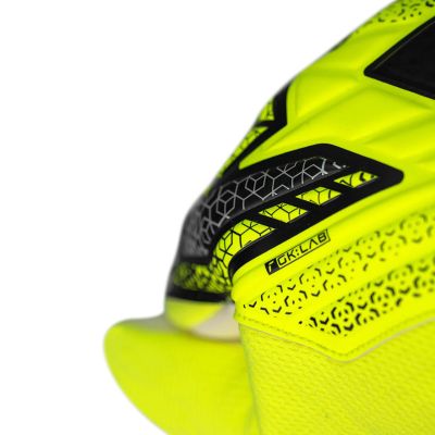 11. Rękawice bramkarskie Reusch Attrakt Starter Solid M 5570514 2014