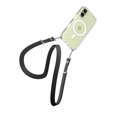 8. Etui Spigen Ultra Hybrid MagSafe na iPhone 17 - przezroczysto-białe