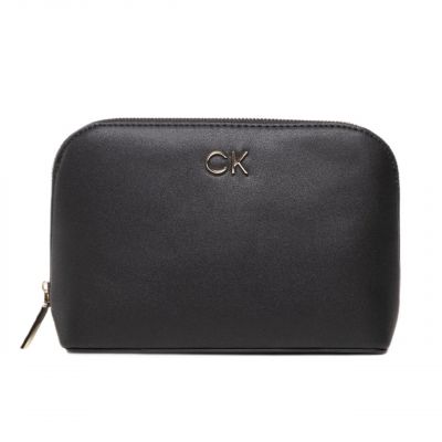 7. Kosmetyczna Calvin Klein Re-Lock Washbag K60K610005