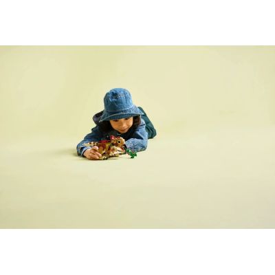 8. LEGO Jurassic World 76970 Mały dinozaur Dolores: aquilops