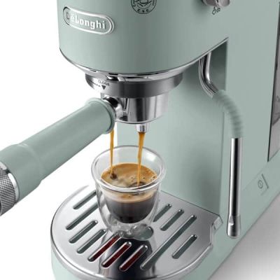 4. Ekspres do kawy DeLonghi EC890.GR